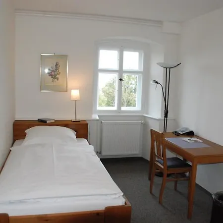 Schloss Schwanberg Hotel *